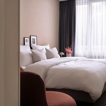 Stayery Suelz - Uni-center