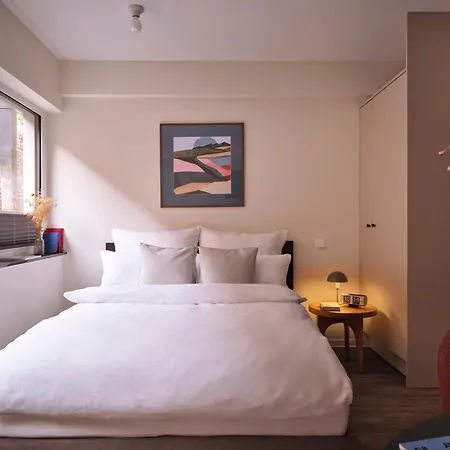 Stayery Suelz - Uni-center 4*