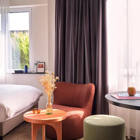 Stayery Suelz - Uni-center