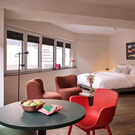 Stayery Suelz - Uni-center Hotel 4*
