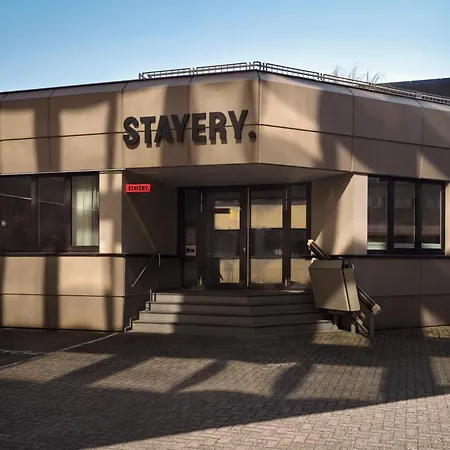 Stayery Suelz - Uni-center